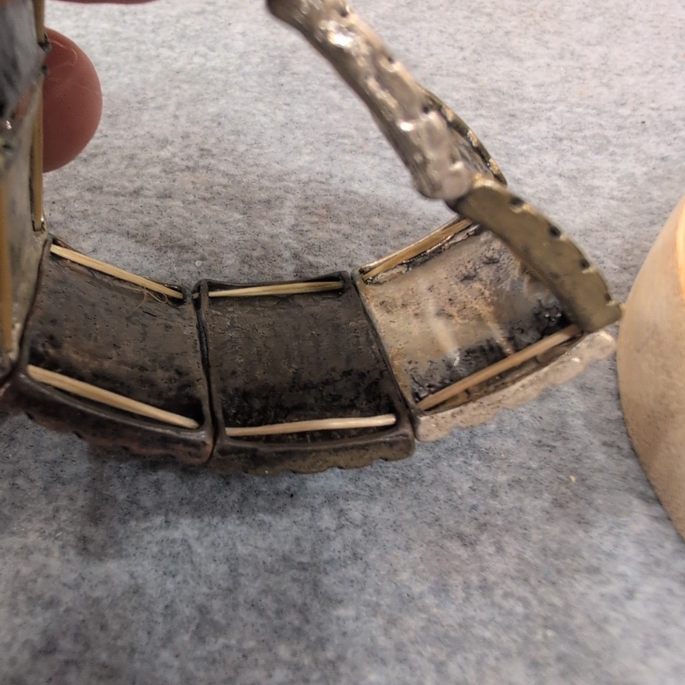 Womens Mixed Metal Hammered Texture Stretch Bracelet - Picture 4 of 4